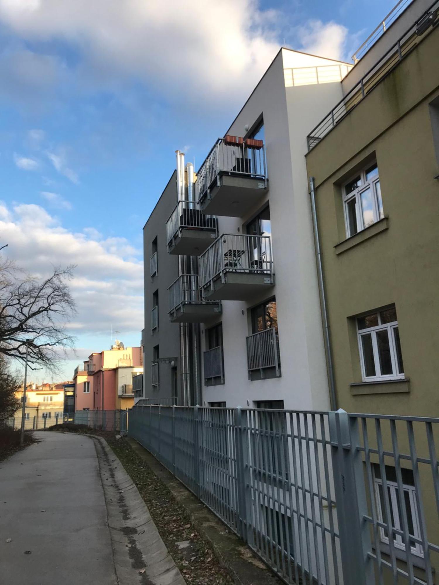 Residence Park Klamovka Прага Екстериор снимка